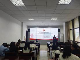 会议室里的人们AI 生成的内容可能不正确。